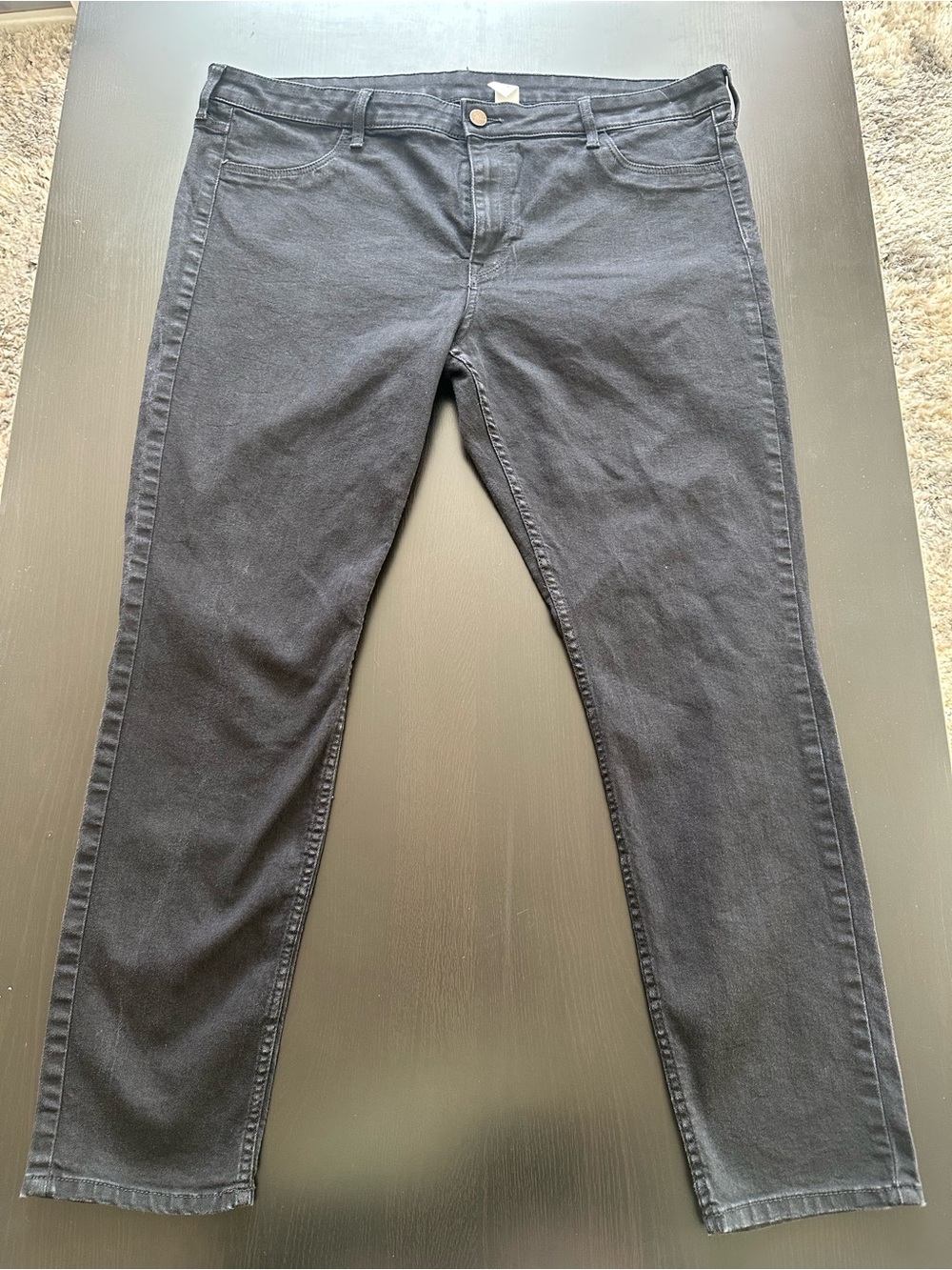 H&M Women's Skinny Jeans in Black